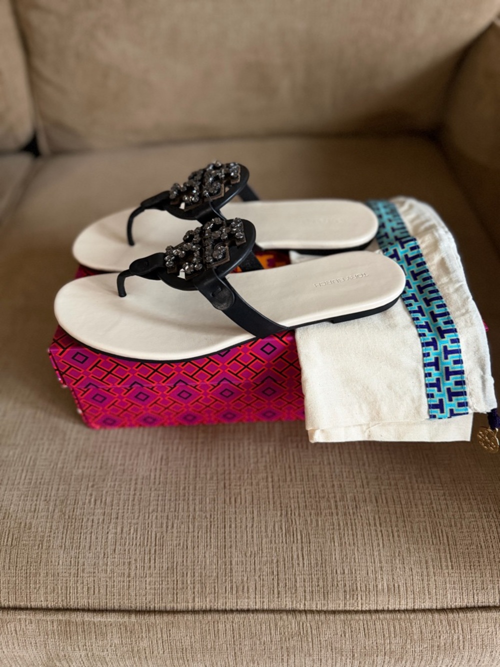 Tory Burch Crystal Miller Soft Sandal- Women Size: 8 - Picture 2 of 7